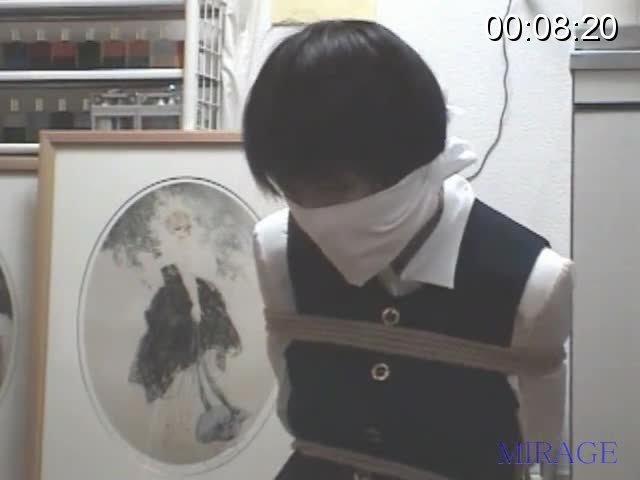 Mirage-誘拐犯と４人の娘たち 厂商	MIRAGE<br>作品ID	誘拐犯と４人の娘たち<br>厂商番号 <span style='color:#b0b0b0;'>[隐藏文字，购买后可见]</span><br>解像度　640×480<br>Mirage的早期经典，分别讲述了4个妹子被捆绑堵嘴监禁的场景，其中还被监禁者抚摸身体。<br>