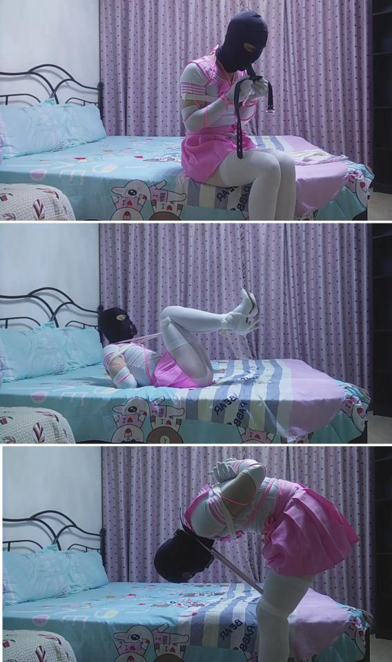 [Xiexiaocan] Let's Try: Self Bondage In Savior Uniform In Hotel ©Xiexiaocan<br><br>Summary:<br><br>This time I will be trying a high difficulty bondage position, the high position bondage. After completing the bondage position, I felt like almost the same as other people's work since it is really tight, and hard to struggle out. I have tried this before at once, but failed to untie the knot by myself. So I used the scissors. But this time I'm fortunately enough that I did not mess the untying part up.