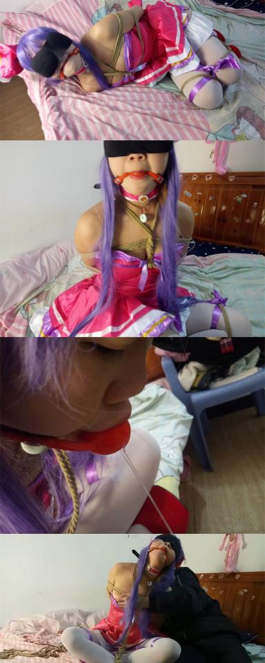 [Aww Meow] Kidnapped Cosplayer (A Commission) ©Aww Meow<br><br>Summary:<br><br>As a cosplayer, it has been a long time since she heard companies inviting her to attend the event like this. It is from a very famous studio that just launched a secret project, she is one of those girls that asked to attend the interview. But after she signed the contrast up, she found that her job is easy, but very weird. The bondage art is a phrase that she has never heard before, but at least she has an income source for now anyway... So she did not think that much...<br>