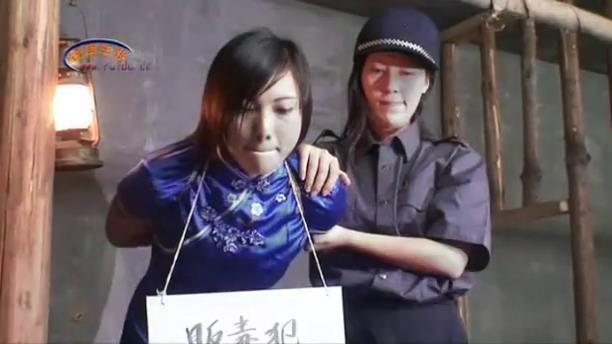 狱中杂记 原片名：狱中杂记<br>原出品方：锐度主张<br>视频时长：00:54:34<br>模特：姣姣，宝宝<br>高颜值妹子，应有尽有