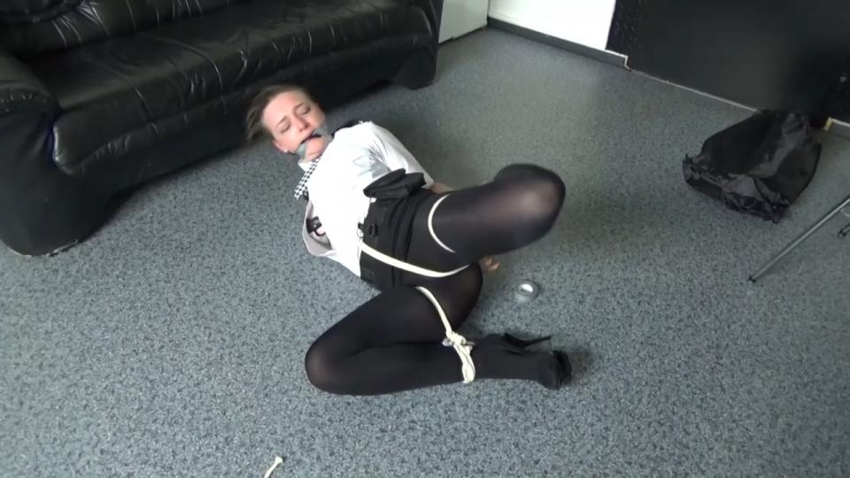 TURNING THE TABLES ON THE HOT YOUNG BRITISH POLICE WOMAN MILF GiGi's Bondage Fantasies站视频TURNING THE TABLES ON THE HOT YOUNG BRITISH POLICE WOMAN<br><br>为了使自己的猎物上钩gigi假装行窃<br><br>https://www.clips4sale.com/studio/63805/13762421/TURNING THE TABLES ON THE HOT YOUNG BRITISH POLICE WOMAN_HD
