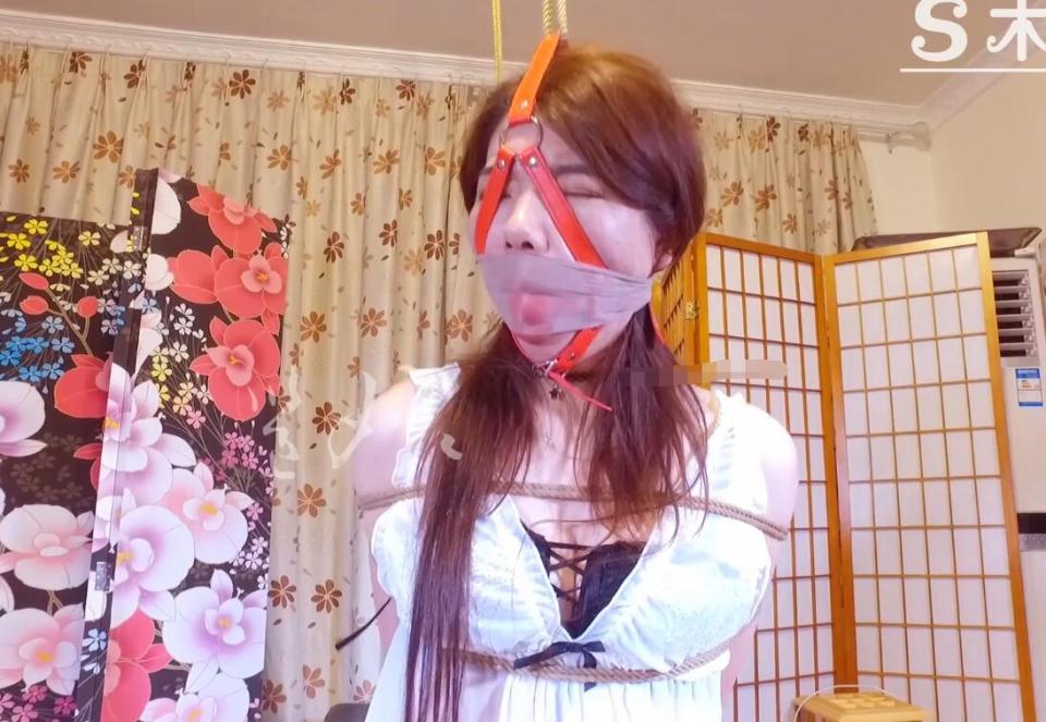 [Yongniang Studio] Ms. Na Tied Up In Spreading Eagle Position ©Yongniang Studio