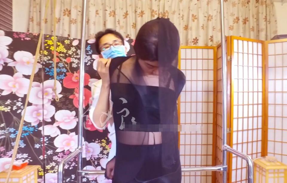 [Yongniang Studio] Ms. Na Bound and Mummified On The Metal Shelf Pt. 2 ©Yongniang Studio<br><br>From: Season Three