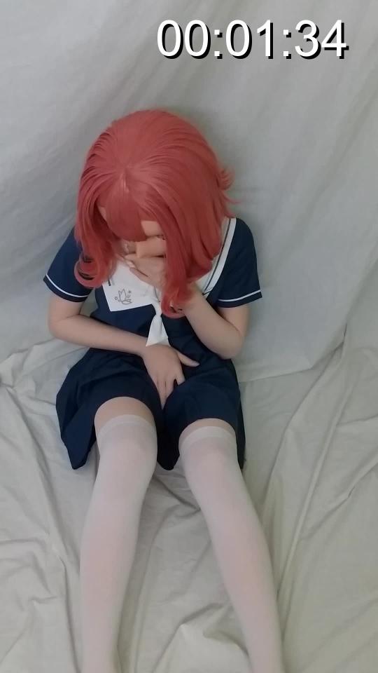 【kigurumi】纯洁的青蓝蝶水手服+白丝~① 好久没更新啦qwq<br>发一个以前自拍的视频~<br>最近各个方面都很忙，而且经济吃土。。依旧是没能拍新的小视频（泣<br>虽然有点短而且偏卖萌一点，<br>但是还是跪求大家打赏一下啦QAQ<br>不然真的会饿shi的qwq（土下座）<br>ps：因为截图不能有震冻棒所以没截图，但后面有的哦~<br>已更新百度网盘~