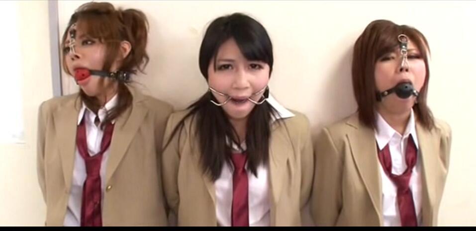 特命ペニバン女教师 特命ペニバン女教师<br><br>RCT-485<br><br>長度: 140分鐘 <br><br>導演: 三輪キヨシ <br><br>製作商: ROCKET <br><br>發行商: ROCKET<br><br>描述：女教师看见荒淫的学生将其三人殴打一番，三女放学后来报复，不料被女教师捆绑堵嘴