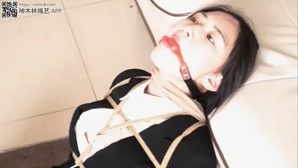 [XiaoYao] Despired Sumin ©XiaoYao<br><br>Summary:<br><br>The girl was invited by her friend to attend a special ceremony that she said will be important for her future. She was acknowledged that everything is free in the party and she could take whatever she wanted, but was rejected at the exit to know that it is just an empty promise. The poor girl did not expect this party to be a set up for her to ruin her future. It is actually an interview for an adult movie that is lacking for actress..