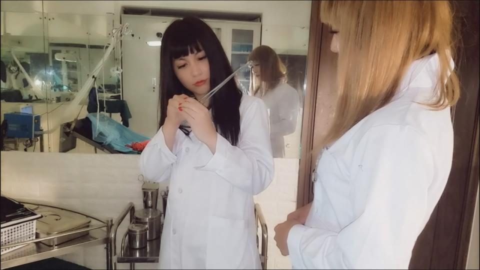 【雨晴绳道馆】《变身系列》之《病栋女护士》送花快递小伙不慎落入圈套，醒来已经变身为女护士，不听使唤便被捆绑囚禁的离奇故事 故事概要：送花快递小伙不慎落入圈套，醒来已经变身为女护士的离奇故事【影片拍摄】【雨晴绳道】QQ26846448微信Unahuuxi
