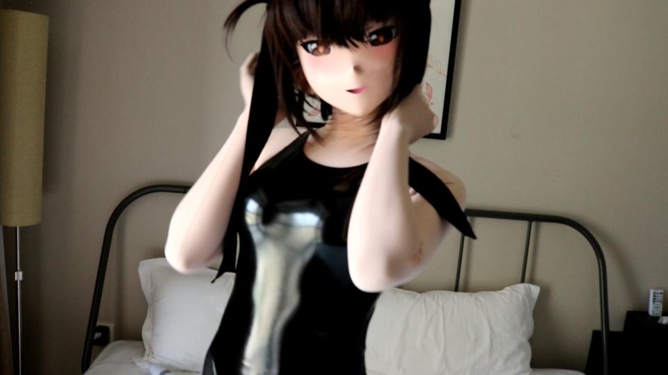 【kigurumi】预告~初月酱的黑色镜面泳衣死库水+透肉黑丝诱惑~ 上周终于去找朋友玩啦~<br>这次拍了初月穿黑色镜面泳衣死库水和透肉黑丝~<br>这个还是预告<br>正片还在处理，稍等一下蛤~<br>比心~