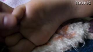 Removing_sleeping_girlfriend_s_socks_3_(tickling_included) 转自youtube..