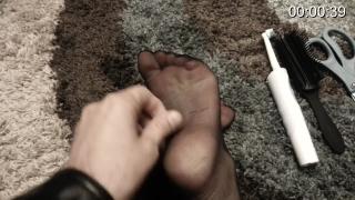 Tickling_Wife_s_Nylon_Feet 转自youtube..