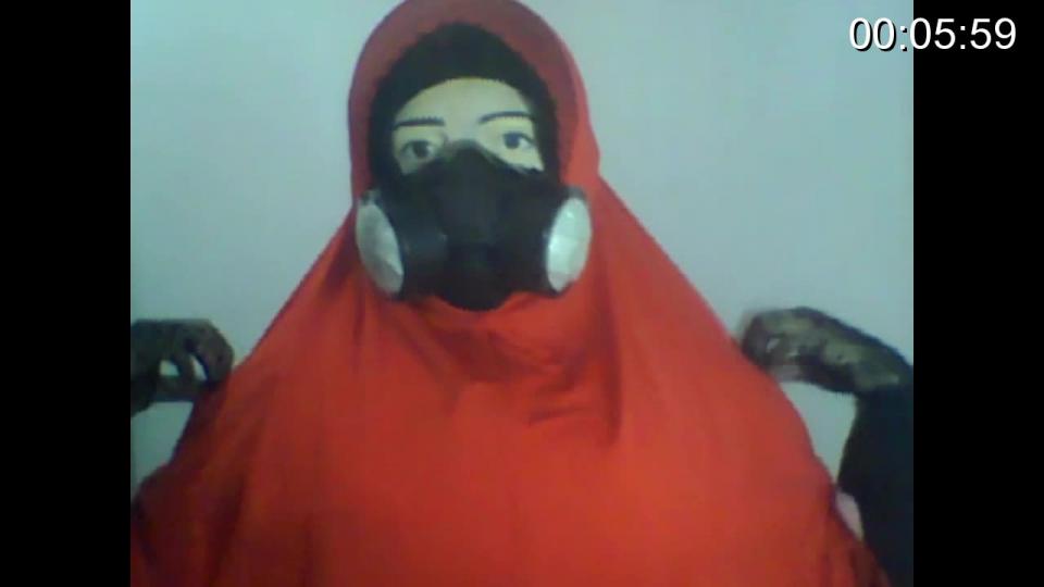 Crossdresser Gas Mask Breathplay Video in this clip the crosdresser dressed as a doll and have a breathplay by itself