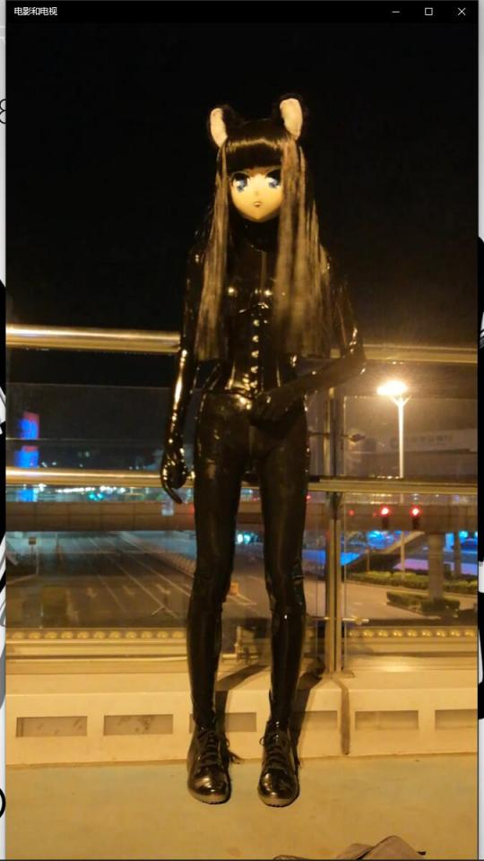 [Kiger_UCM] Outside In Latex Suit ©Kiger_UCM<br><br>Summary:<br><br>This particular video was filmed on the early morning, and it was really hot for some reason, and I was really hot, and I can't say how many drops were there when we were done. But I was tolerant enough to film the whole thing. I felt a little bit stomach pain suddenly for some reasons, and it was really distracting. I powered through all of these and finished the recording. Hopefully you guys will enjoy the video tho. I would say it is really satisfying nonetheless!
