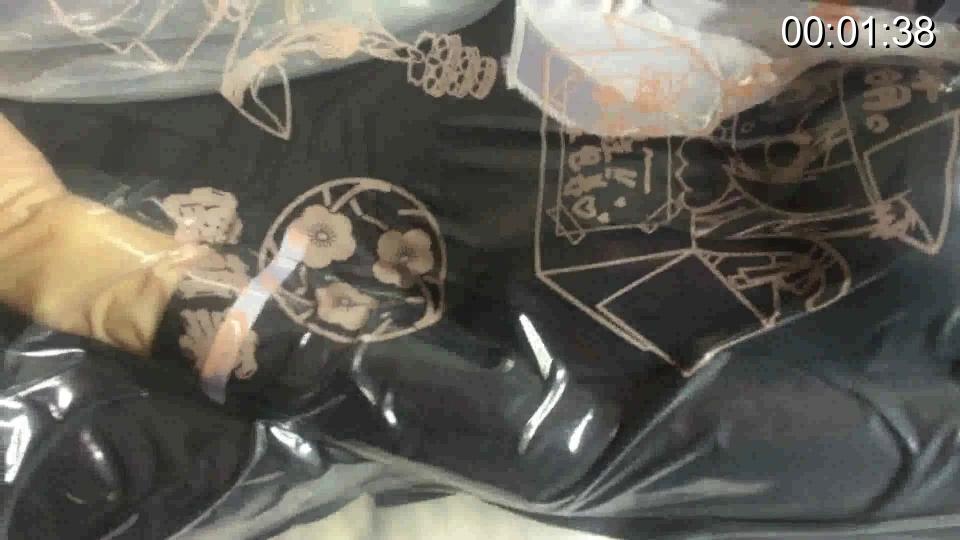 伪娘小光的紧缚挑战 第二弹 小光被做成抱枕真空包装  