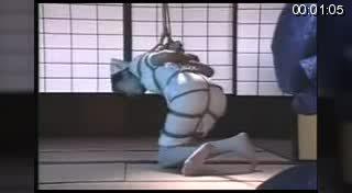 吊缚护士 白丝护士吊起来挣扎