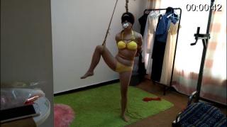 [willing studio] one leg hanged featuring: yellow underwear, hanged, bondage, chinese girl
