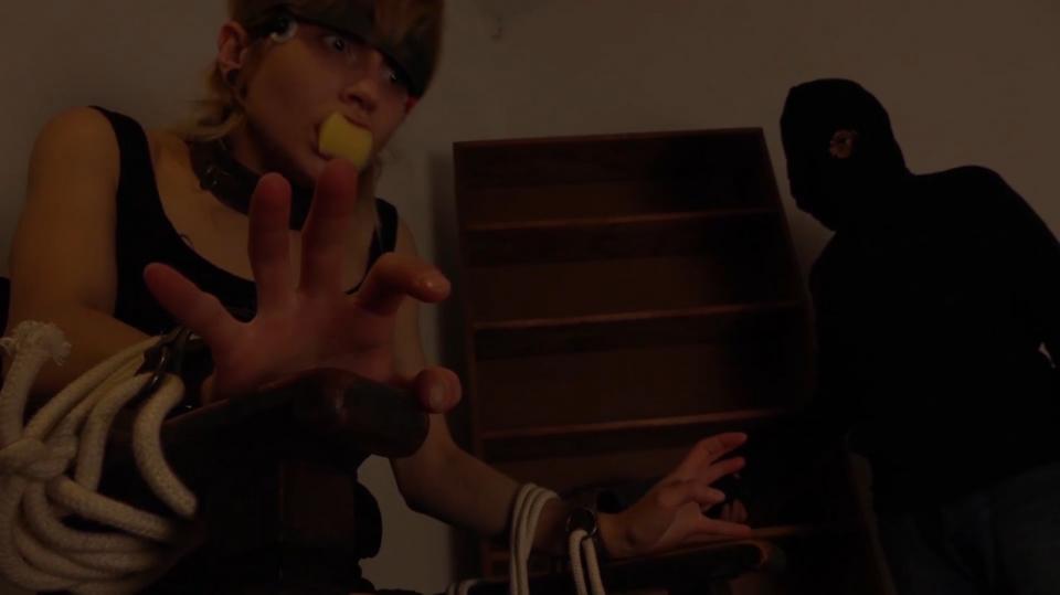 The electric chair ( CORPORAL PUNISHMENT ) The electric chair ( CORPORAL PUNISHMENT )<br><br>From: Crimini Italiani<br><br>意大利网瘾少女被杨永信抓住 ，电疗伺候，捆绑塞嘴后电到她晕厥<br><br><span style='color:#b0b0b0;'>[隐藏文字，购买后可见]</span>