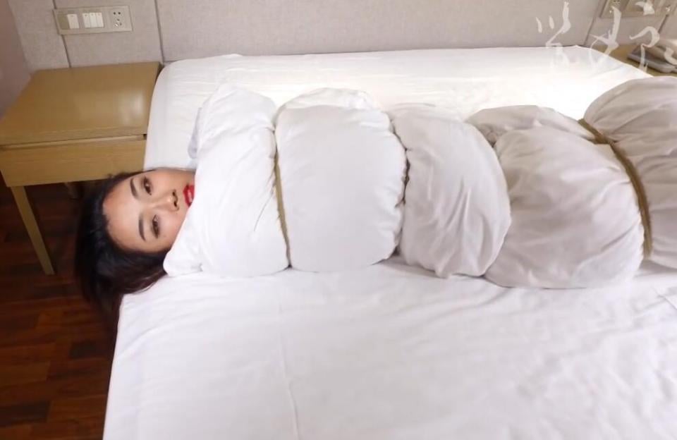 [Yongniang Studio] Ms. Ai Mummified Inside of The Blanket ©Yongniang Studio<br><br>From: Season Three
