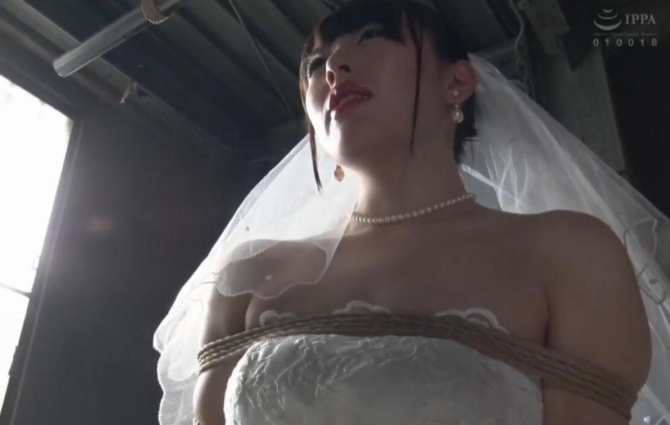 失楽宴 失楽宴<br>Released date: 2018/09/07<br>Starring:黒木いくみ 奈加あきら <br>Studio:h.m.p<br>Label :奇譚クラブ<br>Tags : DMS FEMDOM RAPE<br>Fetish Tokyo MyWife kt-joker AMATEUR<br>Part number:<span style='color:#b0b0b0;'>[隐藏文字，购买后可见]</span><br>