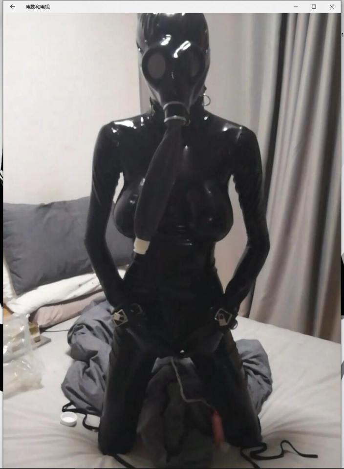 [Kiger_UCM] Breathe Control With Gas Mask ©Kiger_UCM<br><br>Summary:<br><br>I was thinking to film a lot of different videos with latex head masks that I owned in the past years, and after searching around the inventory, I found a gas mask that seemly to be in a great condition. So I collected it, with a latex suit to film this video. So in this video, you will be able to see me trying the gas mask for breathing control experience. Anyway, hopefully, you guys will be able to enjoy this short clip, and please click the following button if you are interested in more videos from me.
