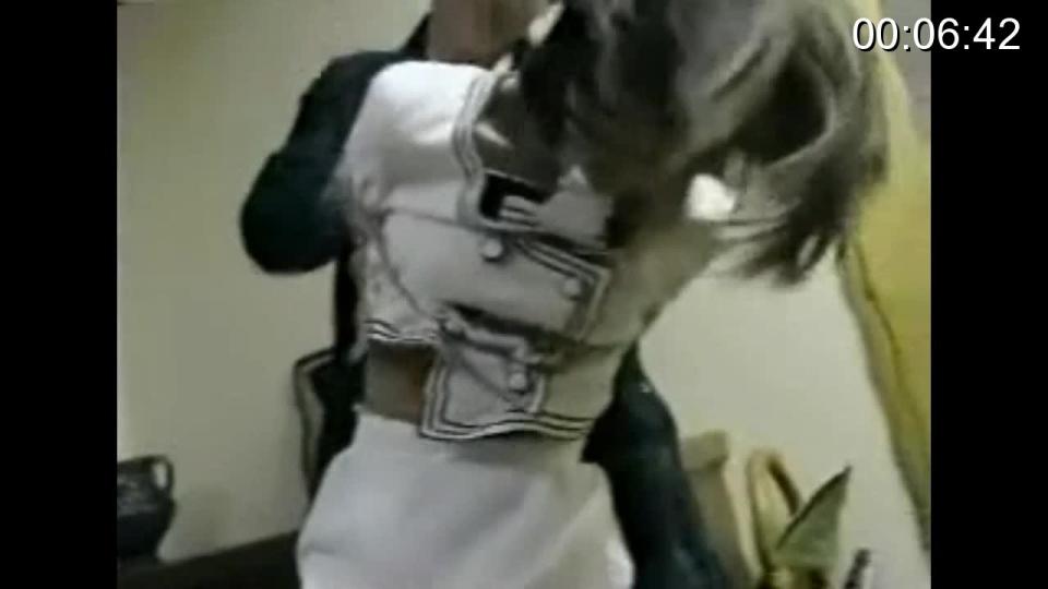  狙わゎん女教師 紧縛しツスン 三枝美憂 片名  狙わゎん女教師 紧縛しツスン 三枝美憂<br>时长  59分钟<br><span style='color:#b0b0b0;'>[隐藏文字，购买后可见]</span><br>剧情  日本紧缚老片。讲述女教师被人绑架紧缚的故事。老片很有感觉，希望大家喜欢。