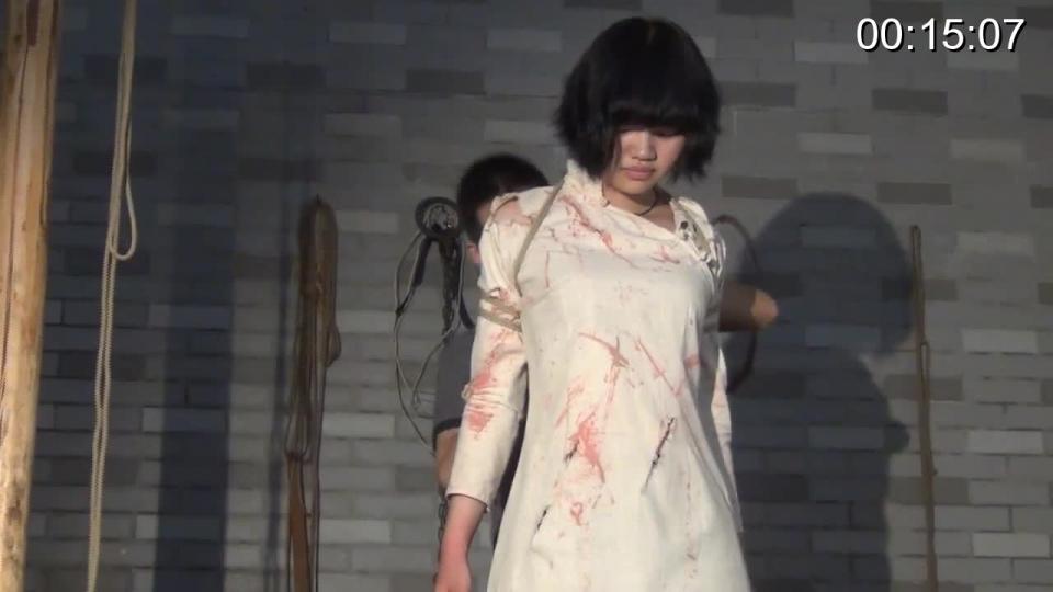 新胭脂扣 女大学生刑讯 片名  新胭脂扣 女大学生刑讯<br>创作 新胭脂扣<br>剧情  新胭脂扣作品。女大学生被逮捕，在监狱会怎样呢？希望大家喜欢。
