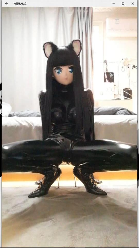 kigurumi 高跟镜面10cm插入测试 emmmm整体感觉就是 前期插入拉珠感觉好冰，当穿好装备后感觉挺好。中期拔出拉珠感觉还行，但是在插入充气假阳具时有明显的疼痛，而插入完成后打打气就没感觉了。后期脱掉装备后去处理后事的内容大概就是 腹泻 括约肌痉挛 这个样子，可以说是非常痛苦的了。