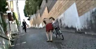 跳蛋控制 骑车外出失禁