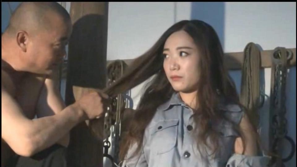 [Rouge Studio] Ms. Xiao In The Interrogation Room ©Rouge Studio