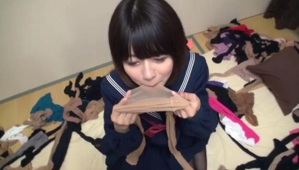 神パンスト 涼海みさ 人妻や母、働く制服OL等やらしい熟女の美脚を包 神パンスト 涼海みさ 人妻や母、働く制服OL等やらしい熟女の美脚を包<br>発売日：2018-12-06<br>メーカー：親父の個撮<br>レーベル：神パンスト<br>品番：<span style='color:#b0b0b0;'>[隐藏文字，购买后可见]</span>