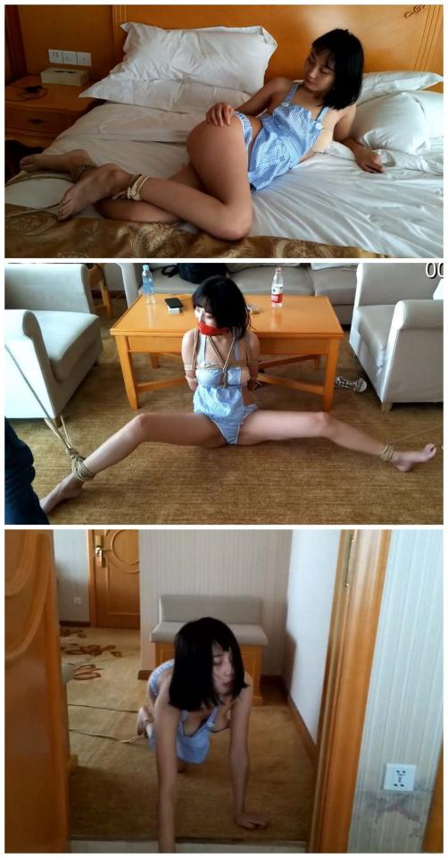 小夕 丰满小萝莉 随心原创 小夕 蓝色女仆装  丰满  胶带 分腿 鞭打 爬行 皮的很