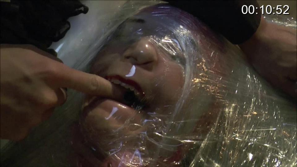 extreme wrapping mummification and smother <span style='color:#b0b0b0;'>[隐藏文字，购买后可见]</span><br><br>Mistress Roxanne's secretary Amber has a lot of responsibilities in the Academy, and one of the things she has to do is: listen to whatever the headteacher Mistress Roxanne says! And if she says today she wants to do a plastic bondage in the dungeon with her secretary - Amber has to follow! And we all know, she is not only doing it, because it is "her job"... Amber actually LOVES to get completely mummified! And Amber loves another thing... breathplay! And there's another girl in the dungeon... Slave 24, still exhausted from her last session and happy not to be used again (yet), enjoys the view from the cage! www.bondage-education.com