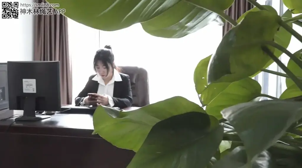 [XiaoYao] The Loser's Punishment Pt. 1 ©XiaoYao<br><br>Summary:<br><br>The manager is already fed up by the annoying employee working in the same office, so after being bothered for a week, she finally break. She decided to punish her employee after work. After the long argument between these two, finally the manager subdued her employee, and decided to punish her not by lowing her wage, but tying her up in the office alone...