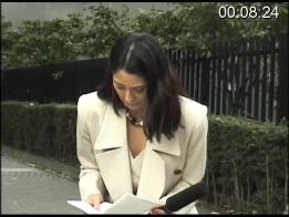 女记者采访时失禁 女记者采访时失禁