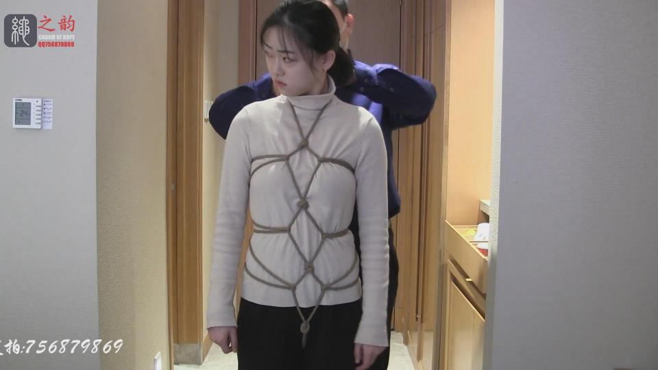 [Eastern Bondage] Ms. Duo Bound In Hotel ©Eastern Bondage<br><br>Summary:<br><br>In a recent business travel, Ms. Duo has asked to attend one of the most important meeting in a luxury hotel, but the customer that promised her a big deal, asked another favor that Ms. Duo has to consider for a quite while in order to decide if she wants to do it or not. The customer asked Ms. Duo to self bondage, and go for breakfast in the hotel with only coat on her. But she decided to tough it up, and accepted the challenge...