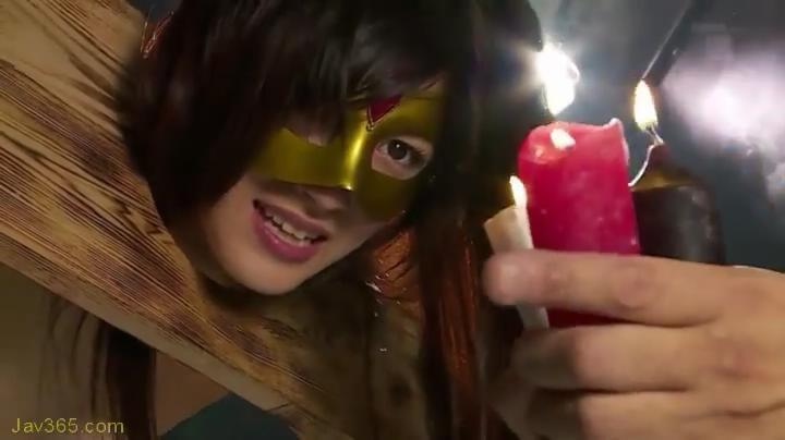 美聖女仮面ピュアラス 絶望ヒロイン拷問処刑 飯岡かなこ 番号：<span style='color:#b0b0b0;'>[隐藏文字，购买后可见]</span><br>发行时间：2015-09<br>导演：桜吹雪<br>制作商：ヴィ<br>发行商：V<br>系列：N/A<br>影片类别： 数位马赛克   紧缚   凌辱   高画质   单体作品   DMM独家  
