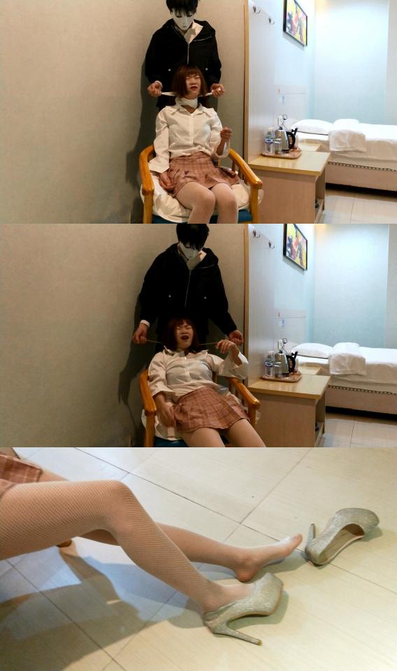 【客户定拍】--《在家的劫难系列》第十一集-无kb+丝巾勒脖子+丝袜勒脖子+绳子勒脖子+白色网袜+高跟鞋等等  