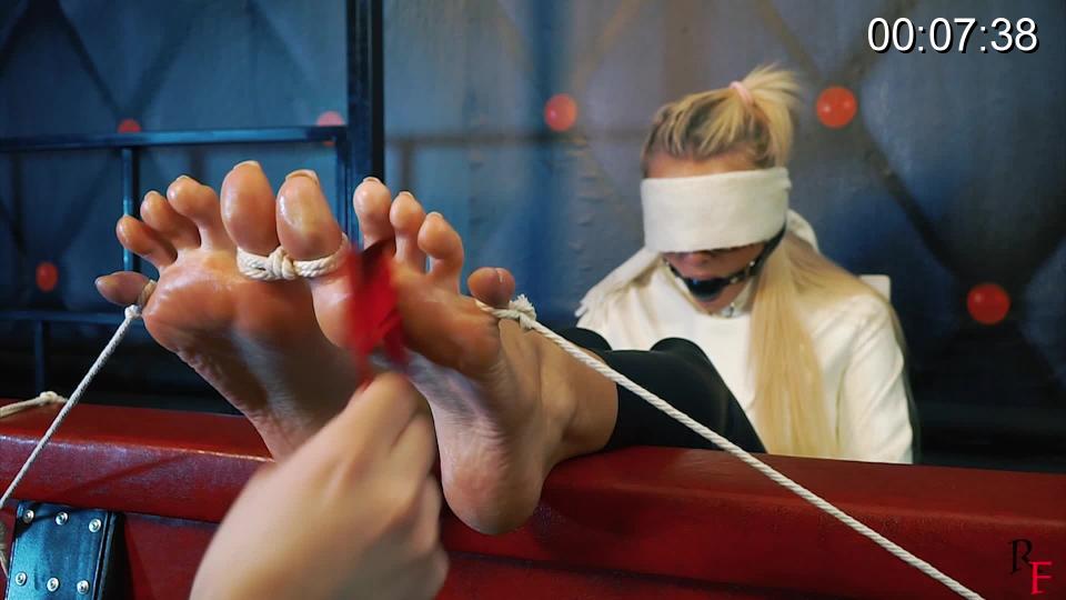 Long tickling procedures with Rose's big feet and arches Rose wears a straitjacket. Tickling procedures are waiting for her.<br>It will be a big tickling endurance test for her.<br><br>1st Test. Rose in a straitjacket and ballgagged, blindfolded - her feet are placed on the crossbar and her pinky toes are tied in such a way that they are stretched down and her big toes are tied together also. I'll tickle it with my fingers, a pen, a brush, and some oil.<br><br>2nd Test. Tickling foot arches on tiptoes. Rose in sports leggings and a tank top, she stands on tiptoes - her feet are tied and she needs to endure the tickling. I will use an electric toothbrush and my fingers to tickle her. Next, Rose squats and I do the same.<br><br>3rd Test. Lying on the abdomen of Rosa's hands are tied behind my legs. The legs are still tied up, I hold Roza's feet in one position so that the toes of the legs are bent back I will tickle her feet with various objects as well as hands.<br><br>4th Test. Rose on a device for tickling. Her hands are tied behind her, a ball gag is in her mouth, her legs are tied, and her big toes are bent back. Pinky toes are stretched in different directions. In this position, I will apply several devices, including a massage brush - which annoys tired Rose mostly.<br><br><span style='color:#b0b0b0;'>[隐藏文字，购买后可见]</span>
