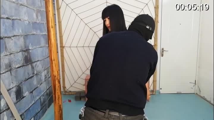 [Flying Studio] Ms. Min Is In Distress ©Flying Studio<br><br>Summary:<br><br>Ms. Min has not arrived to our studio for like, forever now. So one day she asked us if we have time that weekend, we basically approved her visit instantly. After inviting her to the studio, we decided to try something new and fresh on her just for some fun. Ball gags, nipple clip, pocket vibrator, normal vibrator, and mouth clips are all required to put on her, and she seems to be enjoying the time, but is a little bit surprised about those new additions to our studio.