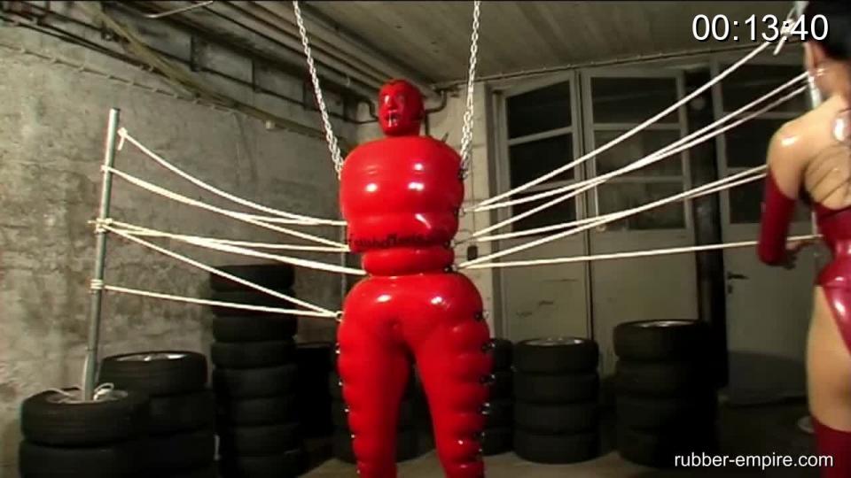 The Baroness - Inflatable Rubber Doll <span style='color:#b0b0b0;'>[隐藏文字，购买后可见]</span><br><br>Dive into a world of bizarre heavy rubber fetish with the Baroness and the Rubber Doll.  