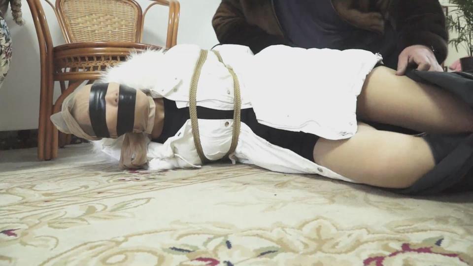 [XiaoYao] The Bondage Dream Pt. 1 ©XiaoYao<br><br>Summary:<br><br>The girl is having a dream of being tied up by stranger for a long time, and she is finally became an adult, and be responsible for her own decisions. So she started to ask her trustworthy friends met on the internet for help. Finally she found one of her desired playmate, which is one of our studio crew members. So a video like this is born because of this unique encounter, but we also wanted to warn all of the viewers out there, stay safe and make sure you know what you are doing...<br><br>