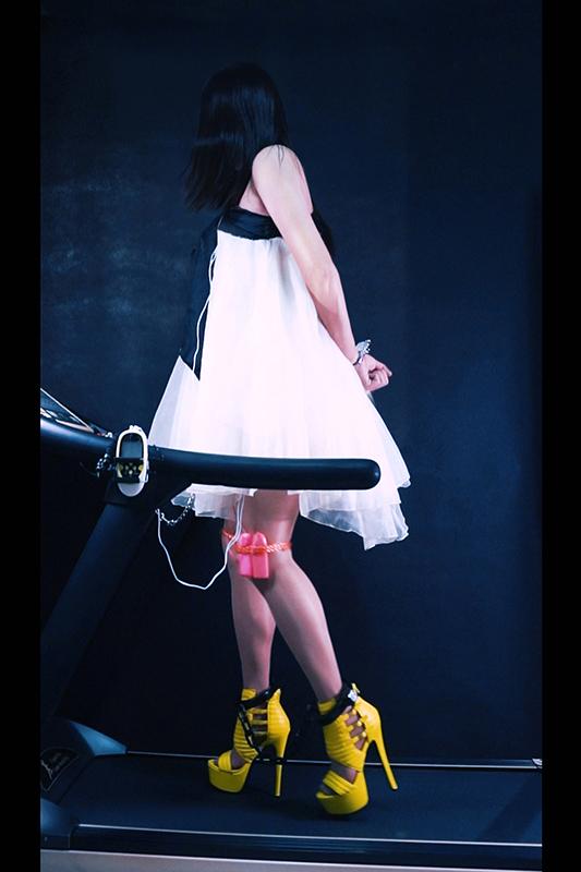 [Heels and Treadmill] High Heels Girl Cuffed In Heavy Metals ©Heels and Treadmill<br><br>Summary:<br><br>it always a torturous experience for wearing a high heel that is 18 centimeters long, and a lot of models do not like wearing the high heels for a long time, but our cute model in this video seems to be excited about the fact. So we asked her to wear the high heel, and as the classic of our studio, we will ask her to do jogging on the treadmill with that 18cm high heels. But no, the challenge did not end here, we also have to cuff her up to increase some difficulty...