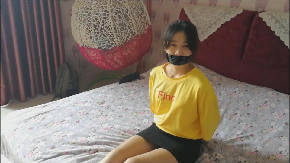 [wangweina2019] Schoolgirl Tied In The Rental House ©wangweina2019<br><br>Summary:<br><br>A quite hardworking model she is, and we have shot the video twice. One with nurse uniform, and one with out. She is a quite tall girl, and really endurance to bondage. This is a great trait to have as a rope model. Anyway, hopefully you guys will enjoy this video, and we are going to make more in the future that features this model for sure!