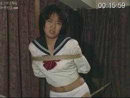 浪漫紧缚-児玉ひかる Hikaru Kodama E-13<br>https://www.xcream.net/item/158686<br>学生装走绳，楚楚可怜<br>Series：<br>2019年4月 販売開始品<br>Genre:<br>Japanese bondage<br>Dealers:<br>Dream Publishing