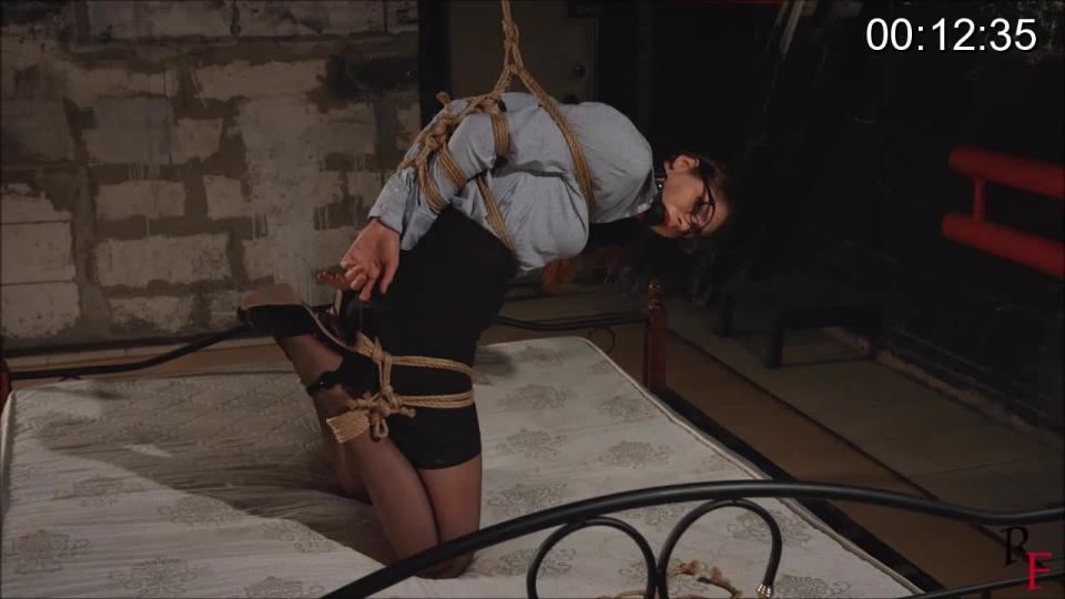 HARDCORE BONDAGE EVENTS. ELISARA  <span style='color:#b0b0b0;'>[隐藏文字，购买后可见]</span><br>In this long clip, Elisara will be tied up in 5 different poses and in five different ways. <br>What unites these events, is that everywhere the shibari rope is used and the model is gagged and can't speak, only mooing. Elisara appears in the image of a sexy secretary in a skirt, blouse, and nice pantyhose.<br><br>1st Event: tight hogtie: a man brought Elisara on his shoulder brought and thrown her onto the bed. After that, he ties her into a tight hogtie with a lot of ropes. Her high heels are also tied together.<br><br>2nd Event: half suspended frogtie: Elisara stands on the bed on her knees in tight frogtie. Her hands are tied behind her back. Elbows tied as well. Another rope is attached to her upper body and then to the ceiling rope (winch). Elisara is slightly raised by the winch and doomed to stand on her knees.<br><br>3rd Event: full suspended hogtie: Elisara is lying barefoot on the table in a tight hogtie. She is fixed for suspension by ropes in several places and then lifted up with the help of a winch. The girl is hung up on two meters from the floor. She is absolutely helpless and moans a lot.<br><br>4th Event: suspended by legs: Elisara's hands are tied behind the back. The legs are tightly wrapped with a rope at the ankles and below the knees. Her tied legs are connected to the winch. She gets lifted up almost to the ceiling. We see how she hangs in the air upside down and about 3 meters up from the floor. After that, she gets lowered back on the floor so that her shoulders barely touch the ground. This position is quite uncomfortable so she struggles and moans. After that, she gets lowered down completely and we see how exhausted Elisara resting on the floor.<br><br>5th Event: Elisara sits tied to a chair. Her hands are tied behind her. The legs are tied at the ankles and pulled back to each chair leg. Her feet don't touch the floor. Elisara is already considerably tired. She drools through a big black gag, and her saliva drips onto her black skirt.<br>