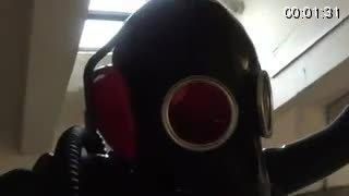 MY RUBBER FRIEND BONDAGE男奴乳胶 改片是系列中其中一集 全部是男奴恋物癖 它们迷恋乳胶