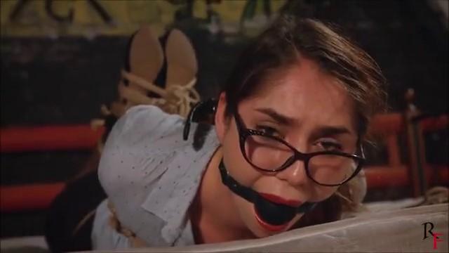 Glasses Girl Suspended bondage <span style='color:#b0b0b0;'>[隐藏文字，购买后可见]</span>