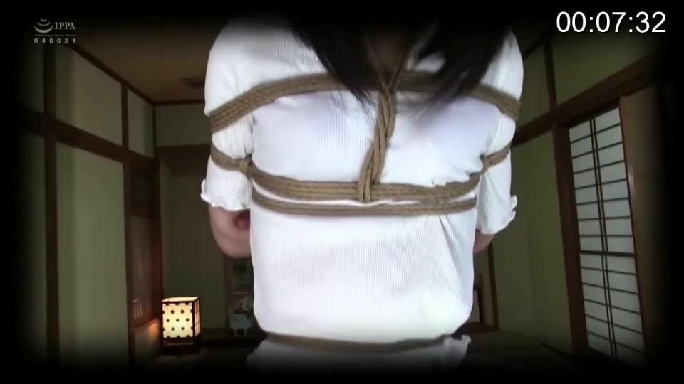Tightly Bound M-Women: Convulsing Descent Collection Catalog no.: NBD-084<br>Several female M-submissives are tightly bound and trained.<br>A collaboration between Nakajima Kogyo and Baby Entertainment. The theme is amateur bondage training: amateur women try adult filming out of curiosity, only to face a crew specializing in SM training. Their reactions are filmed in full as they repeatedly climax and descend into pleasure. Enjoy their erotic forms.
