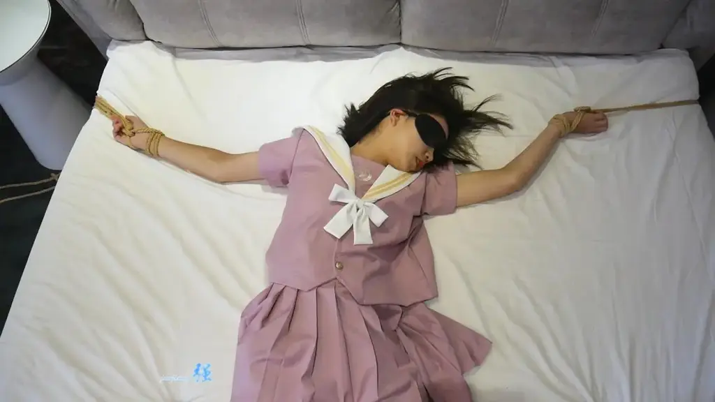 [定拍]00后jk少女の痒刑II 再次捕捉一枚00后jk少女，痒刑处置！这次接受痒刑折磨的少女结局将会如何？让我们拭目以待！妹子一言不合就娇喘 这谁受得了 30分长时间的tk 小脚丫都挠红了  作者：倔强 Q 3022253039 欢迎交流 分享经验