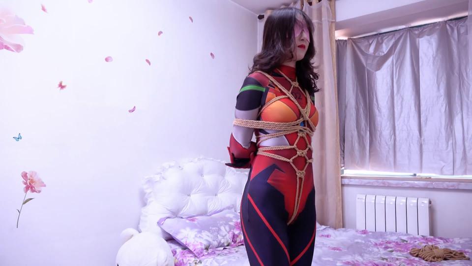 【自己做主】明日香紧身衣 海老缚捆绑教程 这次是龟甲缚的教程<br><br>另外，接受定拍啦：QQ：2947456823<br><br>同时招收女M，女演员，女模特，欢迎联系
