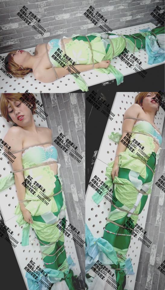 【莉雅的定拍之作】小泉花阳（人鱼觉醒）COSPLAY   固定，呻吟，高潮 视频编号：liya-dp-058<br>小泉花阳（人鱼觉醒）：莉雅<br><br><br><br>玩法介绍：<br>固定，拘束床，呻吟，高潮，TD,AMB<br><br>详情请看图片和预览视频<br><br><br><br><br><br><br>新众筹链接：<br>莉雅：【非黑白丝】【cosplay】（角色未定，待选）<br>http://23.99.118.146/smloft/update_user_script.php?article_id=662<br>莉雅：【黑丝】【cosplay】（角色未定，待选）<br>http://23.99.118.146/smloft/user_script_detail.php?article_id=660&user_script_id=324<br>莉雅：八重樱-逆神巫女：<br>http://23.99.118.146/smloft/user_script_detail.php?article_id=648&user_script_id=315<br>红叶：惠惠<br>http://23.99.118.146/smloft/user_script_detail.php?article_id=637&user_script_id=309<br><br>更多好看的视频请戳我~~~<br><br><span style='color:#b0b0b0;'>[隐藏文字，购买后可见]</span><br><br><br><br>视频尺寸：1920*1080 <br>视频大小：451M<br>视频时间：00:16:42<br>解压密码：liya